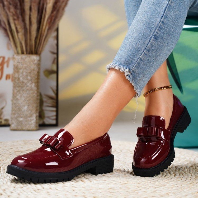 Patent Leather Glossy Tassel Mid Heel Retro Loafers Stylish Casual Shoes